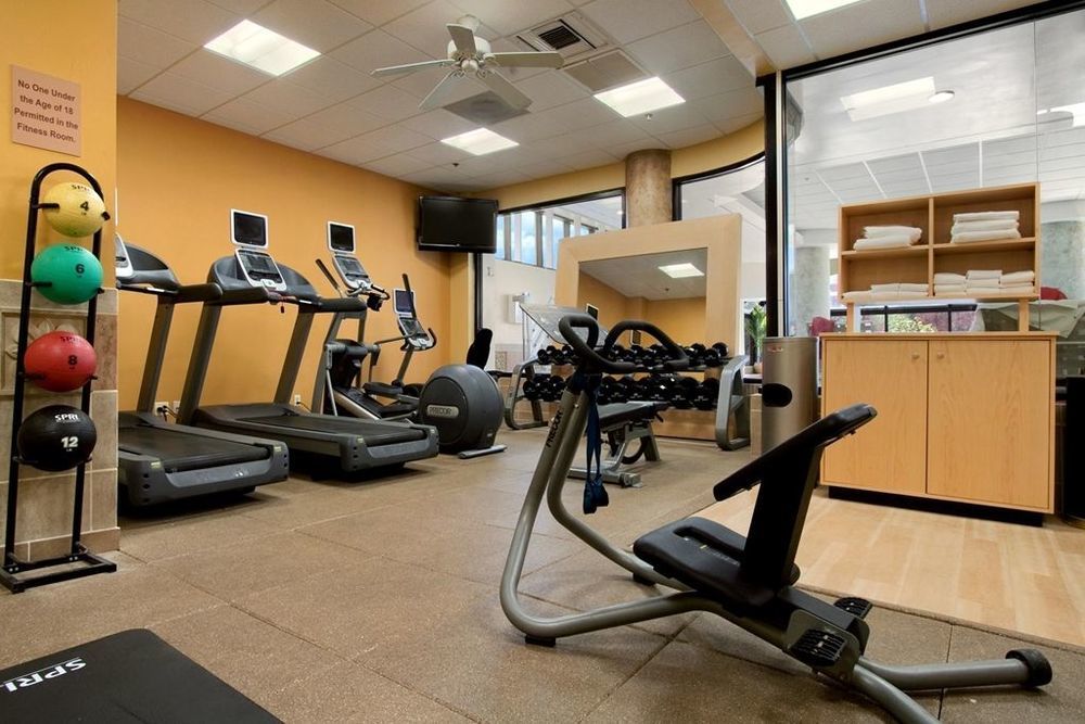 Embassy Suites Tysons Corner Kemudahan gambar